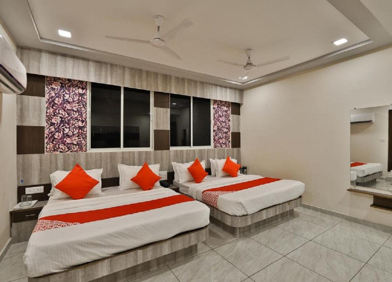Shree Krishna Palace Guest house Ahmedabad