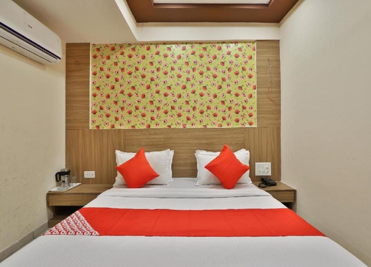 Shree Krishna Palace Guest house 3*